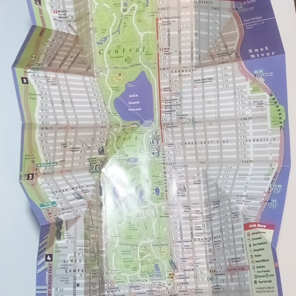 2/$20 VanDam NYC Unfolds Classic ©2005 644736410018 9780931141003 - Picture 2 of 9